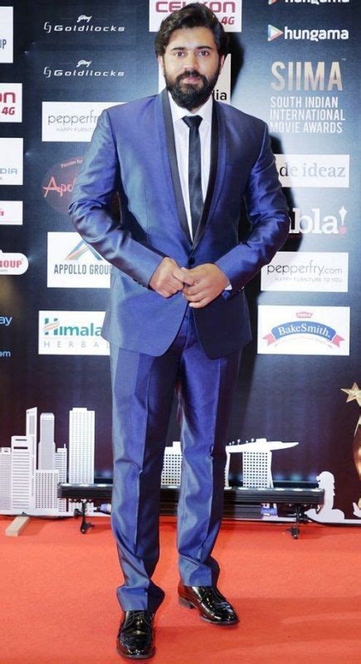 Nivin Pauly (Actor) Age, Height, Weight, Wife, Net Worth & Bio CelebrityHow