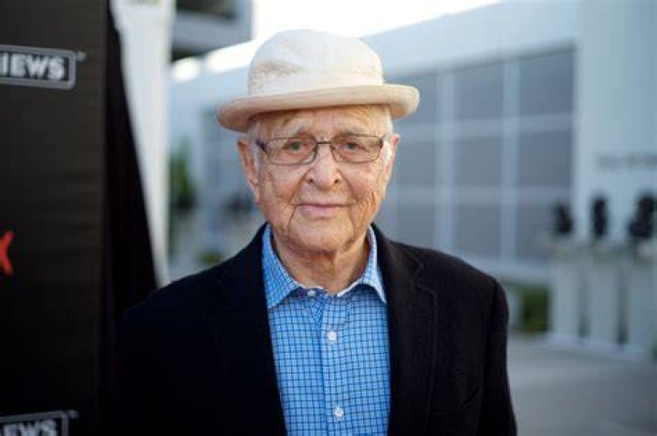 Norman Lear's second wife, Frances Loeb Lear | Source: Wikimedia