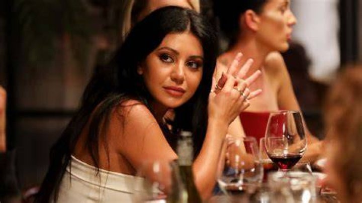 Not again! Martha Kalifatidis' ongoing feud with the Sydney paparazzi took a bizarre turn on Tuesday when she had yet another diva moment