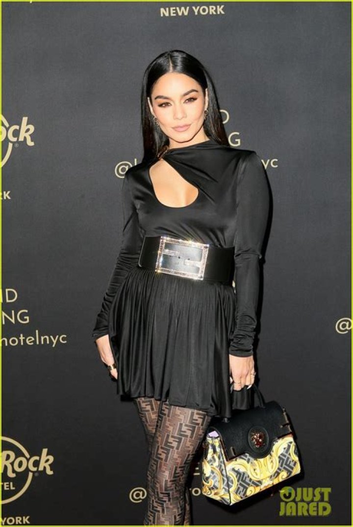 On the mic: Vanessa Hudgens put on a stellar performance while singing The Star-Spangled Banner prior to the start of the game