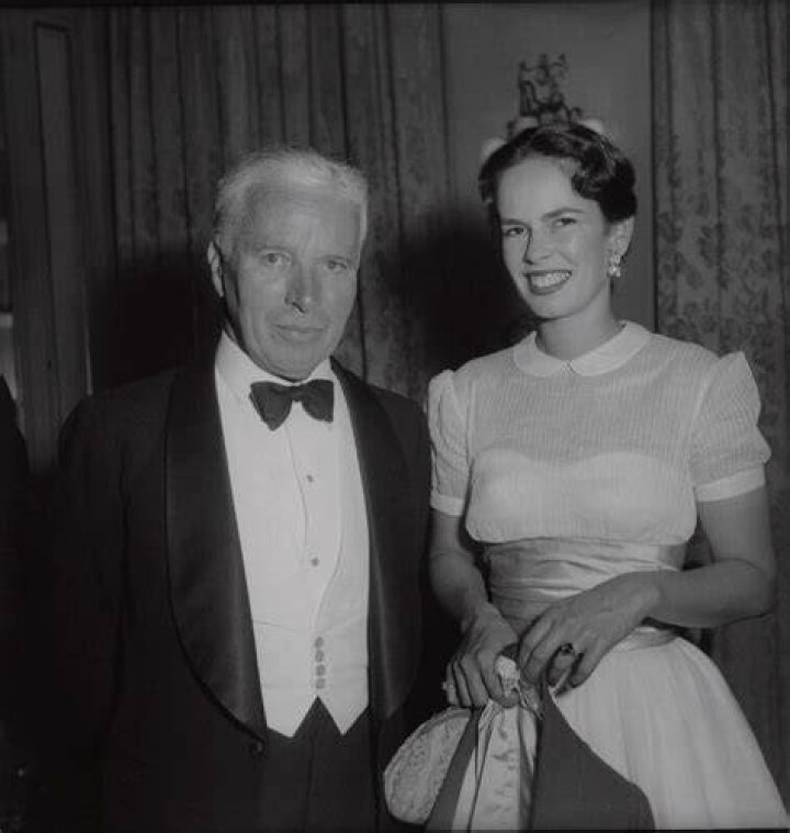 Oona O’Neill, wife of Charlie Chaplin with their children Victoria, Josephine, Michael, Geraldine- 1952 | Photo by ullstein bild/ullstein bild via Getty Images
