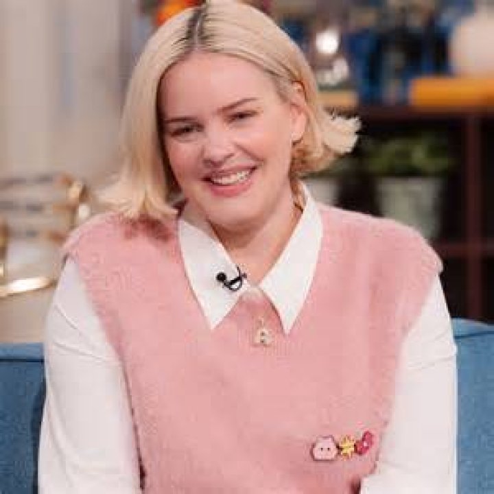 Out and about: Anne-Marie enjoyed a day of retail therapy as she went lingerie shopping in Wimbledon