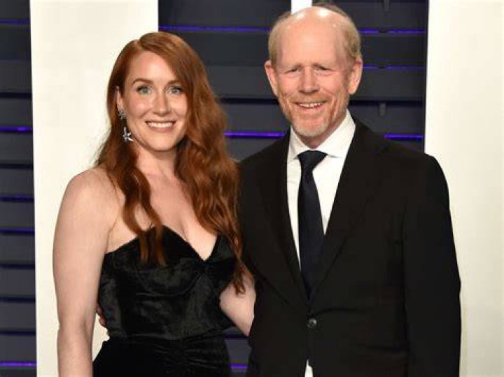 Paige Howard and Ron Howard during the 2019 Vanity Fair Oscar Party hosted by Radhika Jones at Wallis Annenberg Center for the Performing Arts on February 24, 2019 in Beverly Hills, California. | Source: Getty Images