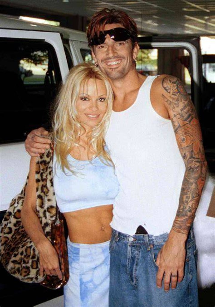 Pamela Anderson and Tommy Lee in California in 1996 | Source: Getty Images