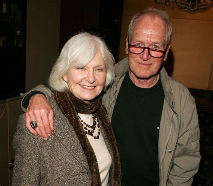 Paul Newman and Joanne Woodward in Beverly Hi\lls, California, in 1958 | Photo: Getty Images