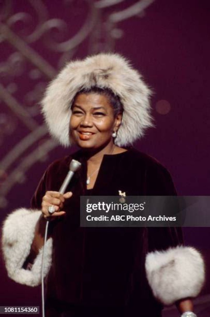 Pearl Bailey performing "Before the Parade Passes By" on "The Ed Sullivan Show," June, 1968 | Photo: Wikimedia Commons Images, Public Domain