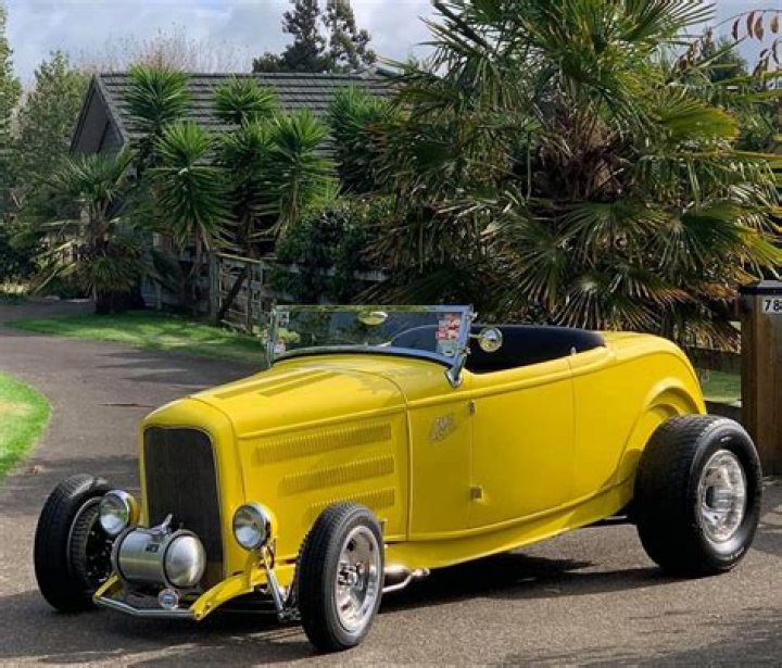 Photo Greg Stokes 1932 FORD ROADSTERS VI album LOUDPEDAL photo and video