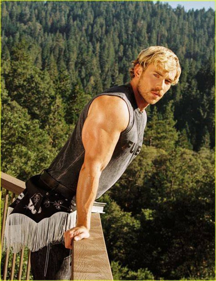 Photo zane phillips mmscene magazine 02 Photo 4979272 Just Jared Entertainment News