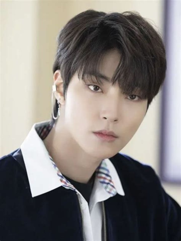 Pin on Korean actors