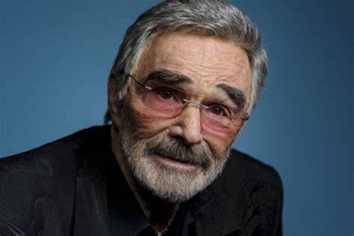 Portrait of Burt Reynolds for the publicity handout of the TV series "Dan August", in which he played the title role | Photo: Getty images