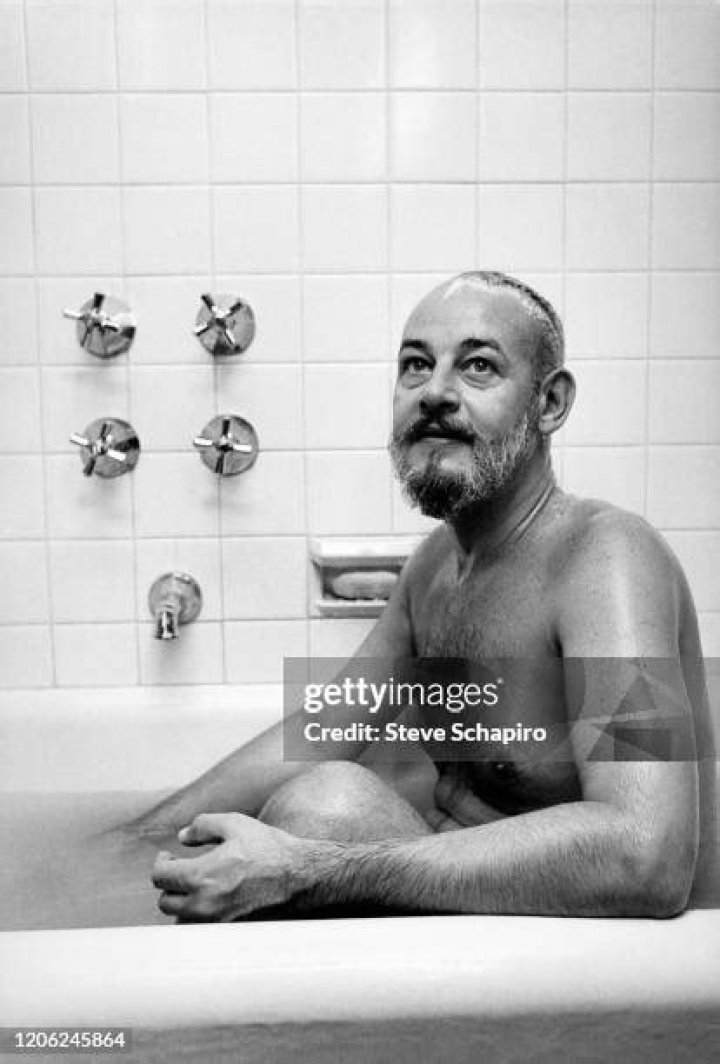 Portrait of Dennis Patrick [Left] Photo of the cast of "Dallas" [Right]. | Photo: & Getty Images