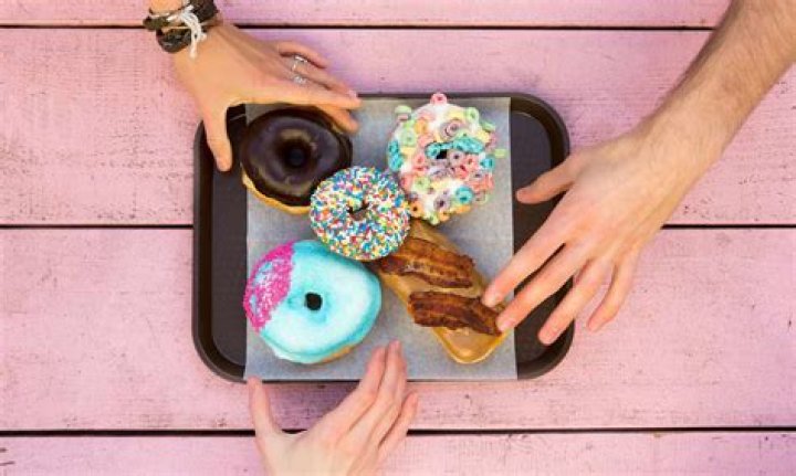 Press your doughnuts until they're as crispy, flat and golden as you so desire and enjoy
