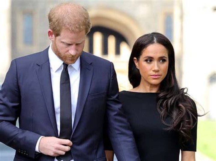 Prince Harry and Meghan received sweet tributes from fans on their fourth wedding anniversary, however the pair didn't speak on their celebrations