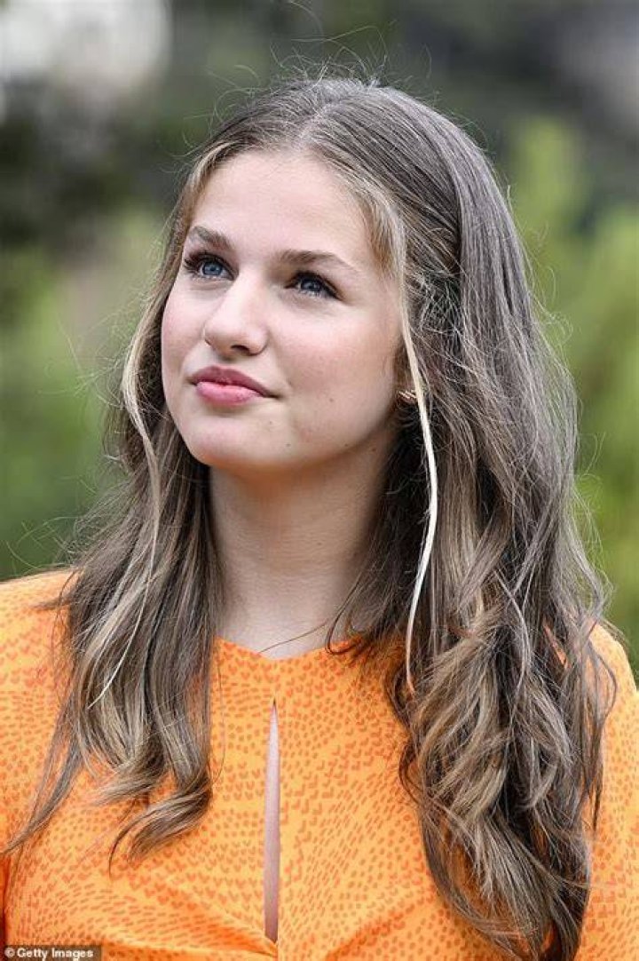 Princess Leonor of Spain, 17, and Infanta Sofia, 16, make outing in Gironda The Hub