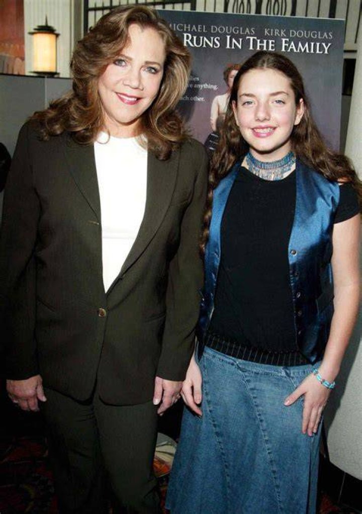 Rachel Ann Weiss and Kathleen Turner at Chef's Club on May 23, 2017 in New York City | Source: Getty Images