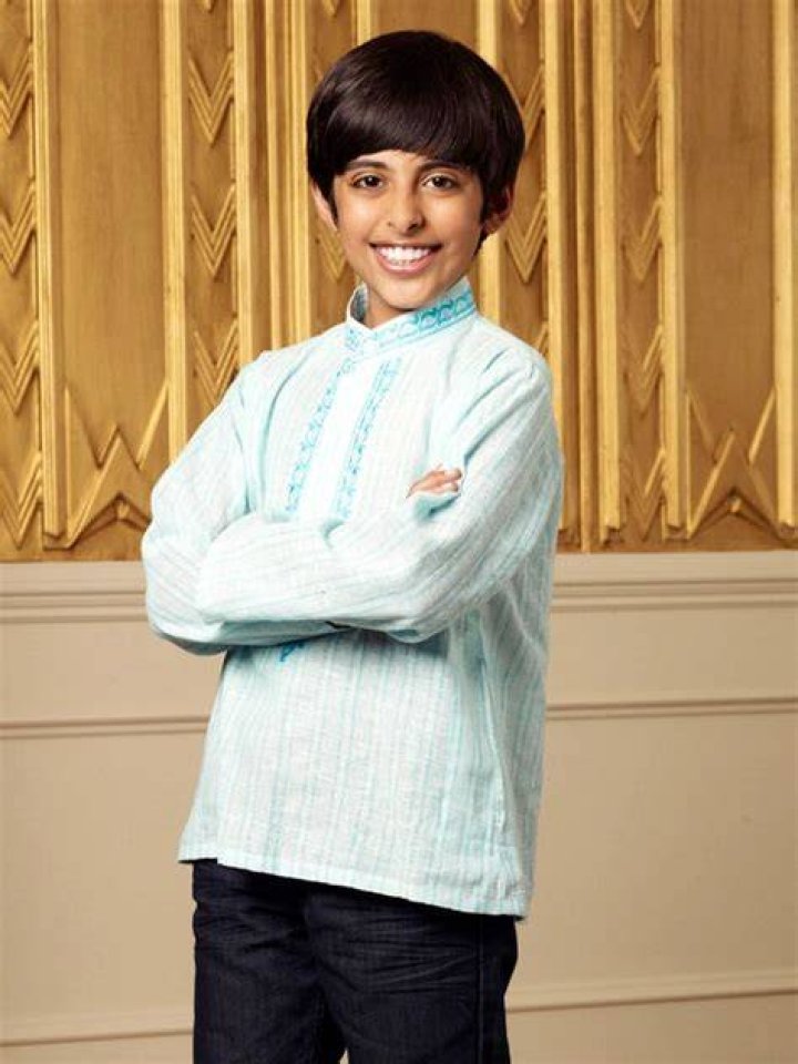 Ravi Ross Jessie Wiki