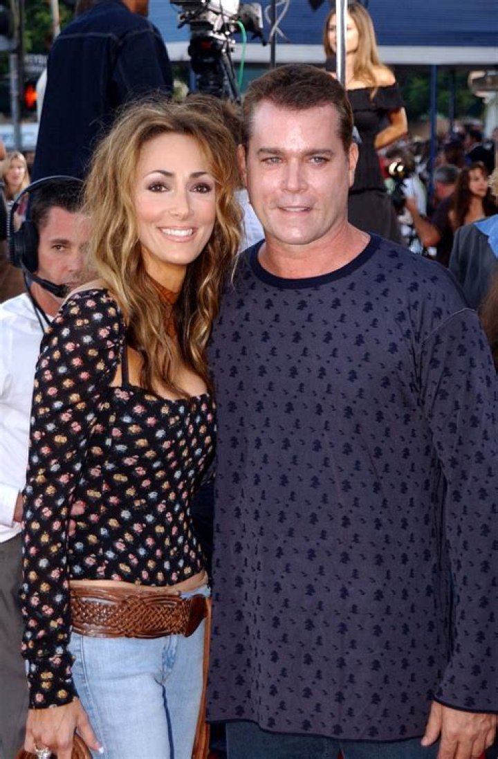 Ray Liotta and Michelle Grace at Metronome on April 08, 2004, in New York City, New York, United States. | Source: Getty Images