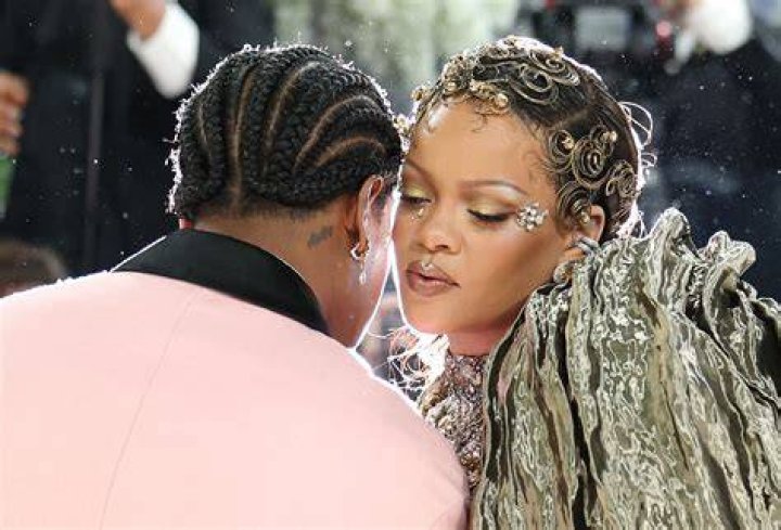 Rihanna and US rapper ASAP Rocky at The Fashion Awards 2019 in London on December 2, 2019. | Source: Getty Images