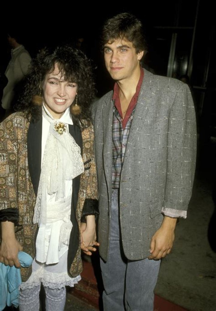 Robby Benson and Karla DeVito attending the Chiller Theatre Expo - Day 1, 2015, Parsippany, New Jersey. | Photo: Getty Images