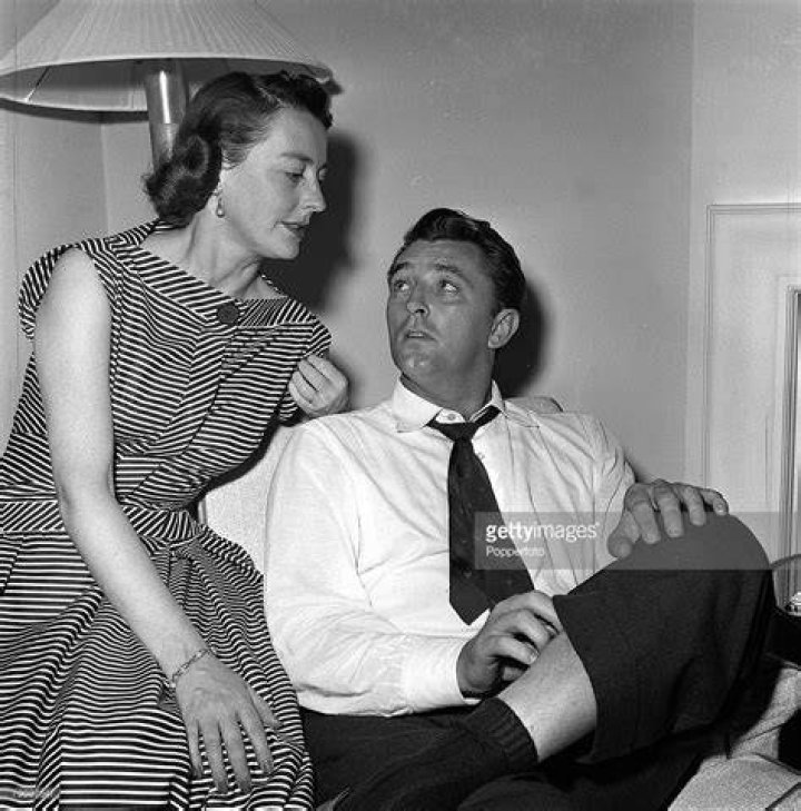 Robert Mitchum in London, England. Image uploaded on August 07, 1977 | Photo: Getty Images