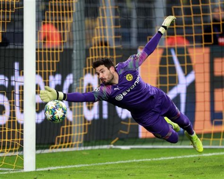 Roman B&uuml;rki wife Is Roman B&uuml;rki married? ABTC