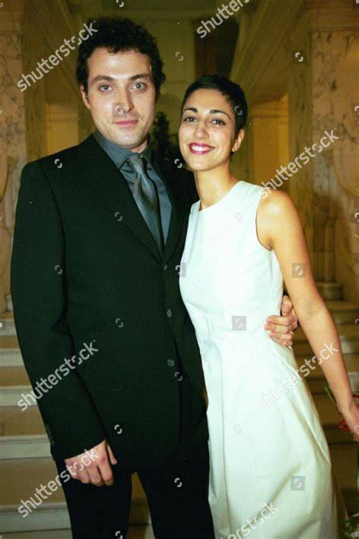 Rufus Sewell and Yasmin Abdallah at the premiere of "A Life Less Ordinary" on October 3, 1997, in New York | Source: Getty Images