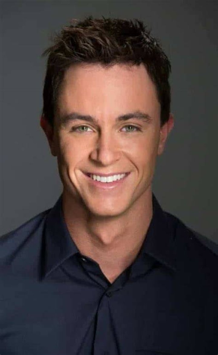 Ryan Kelley Biography, Height & Life Story Super Stars Bio