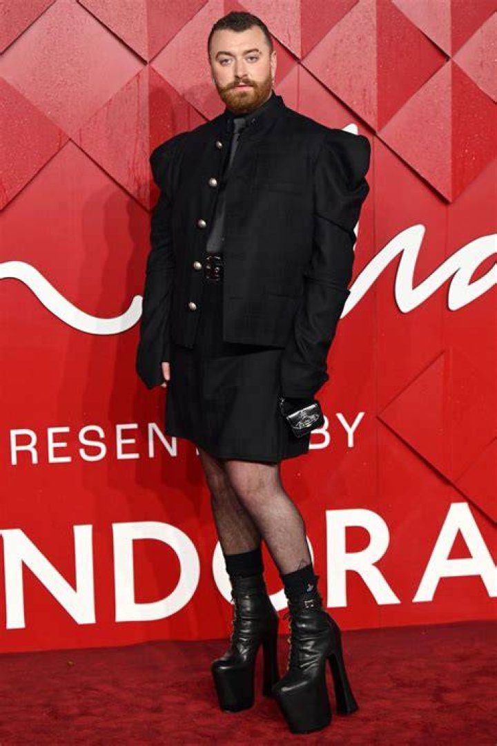 Sam Smith attends The Fashion Awards 2017 in partnership with Swarovski at Royal Albert Hall on December 4, 2017, in London, England. | Source: Getty Images