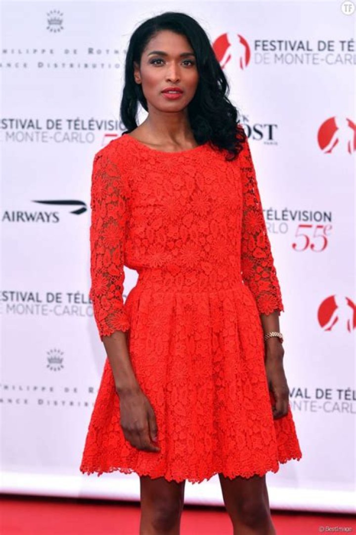 Sara Martins (Portuguese Actress) Bio with [ Photos Videos ]