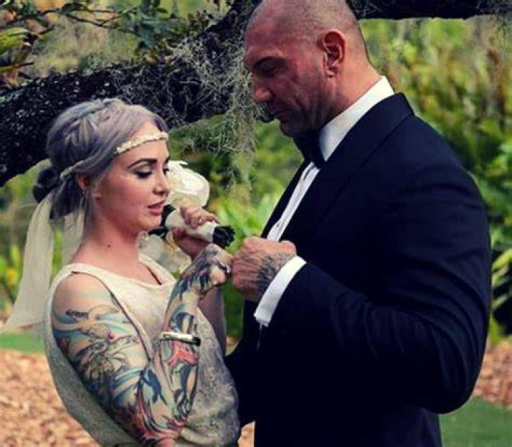 Sarah Jade Wiki, Age, Height, Husband, Net Worth, Boyfriend, Family