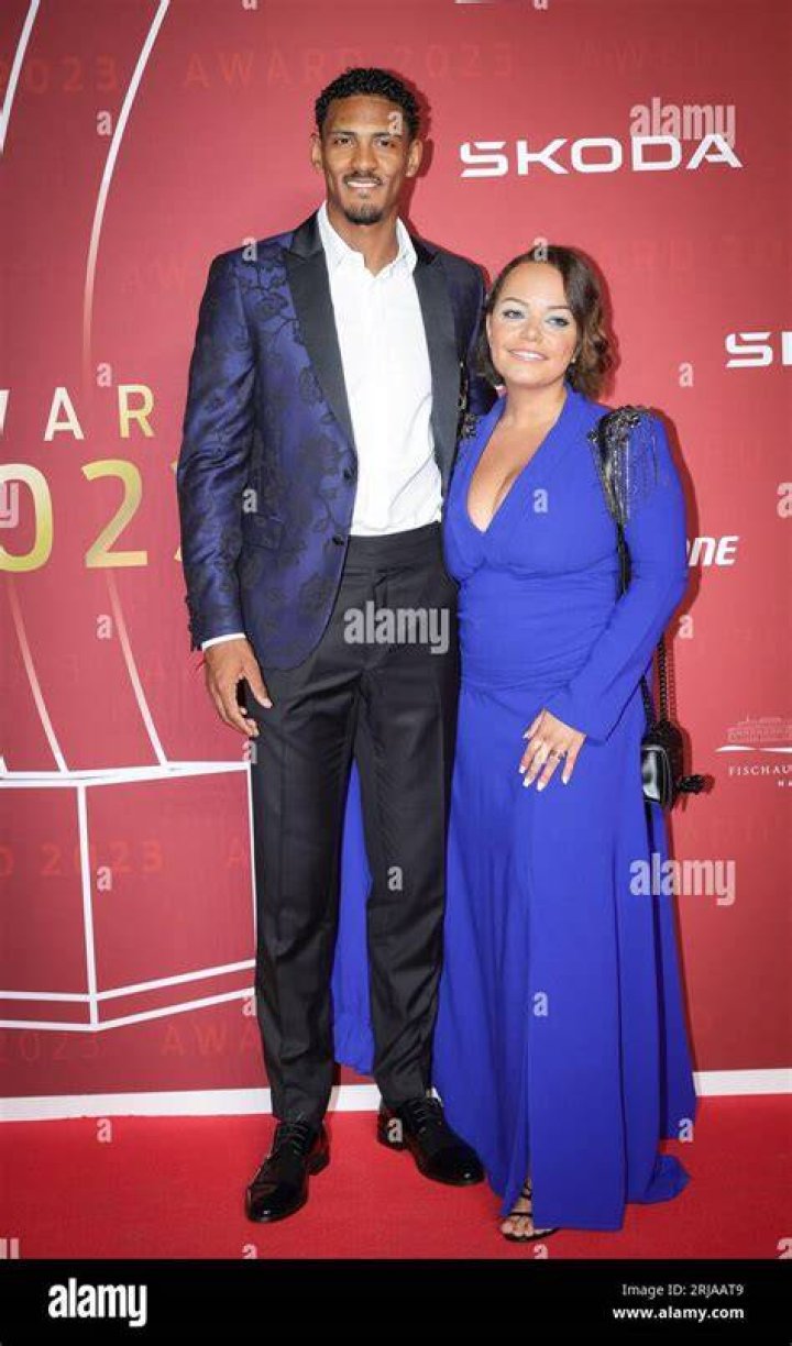 Sebastien Haller Wife