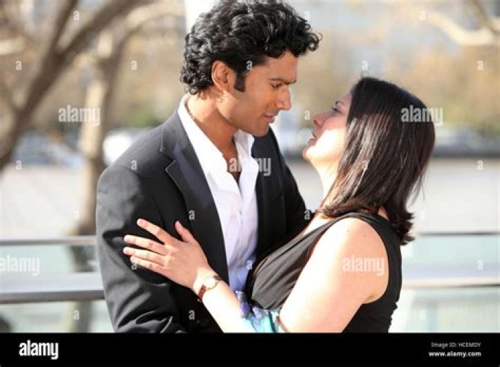 Sendhil Ramamurthy and Goldy Notay Photos Photos Zimbio