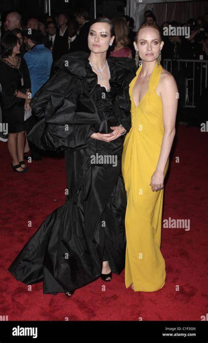 Shalom Harlow and Amber Valletta Share Glam Supermodel Selfie at Saint Laurent Show