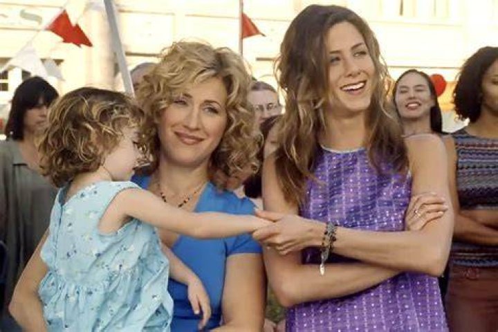 She approves! Jennifer Aniston saw Mariah's post and promptly commented underneath saying she loved it, adding a flame-emoji on Friday