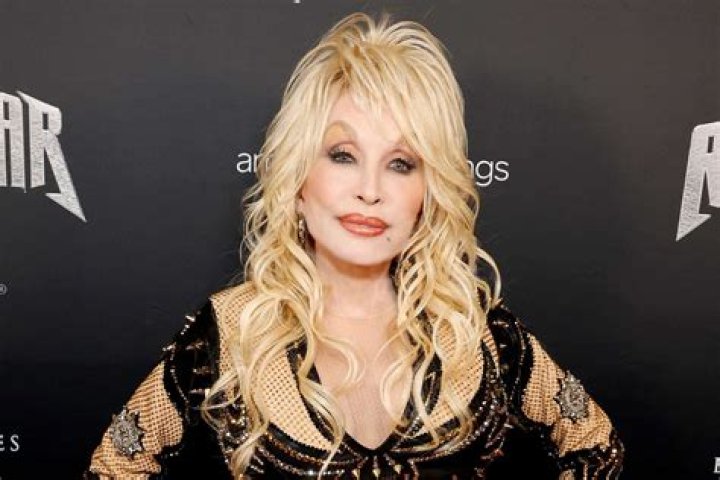 Singer Dolly Parton and her Imagination Library dontae the 100 millionth book to The Library of Congress on February 27, 2018 in Washington, DC. | Source: Getty Images