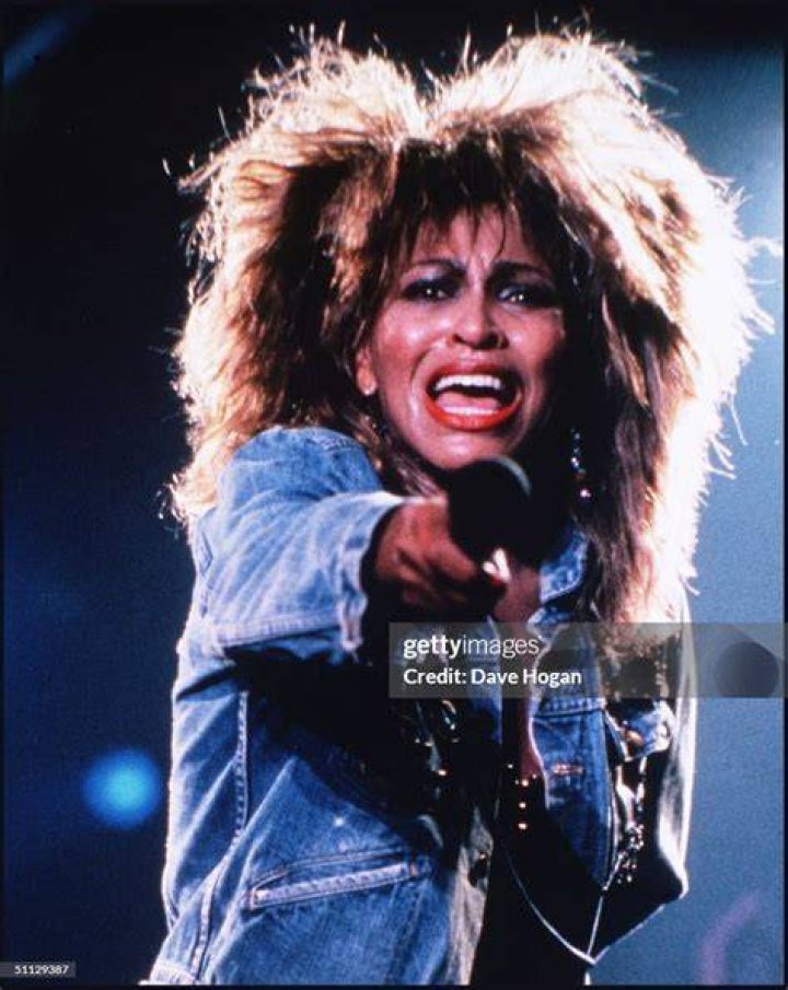 Singer Tina Turner performs live on stage at Wembley Stadium, 1990. | Source: GettyImages