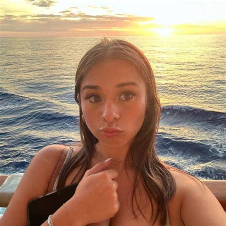 Sophie Rain (sophieraiin) Snapchat Stories, Spotlight & Lenses