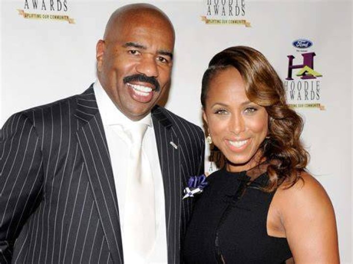 Steve Harvey and his wife Mary attend the Fourth Annual Rainbow/PUSH Coalition Awards Dinner on December 11, 2001, in Beverly Hills, CA. I Source: Getty Images