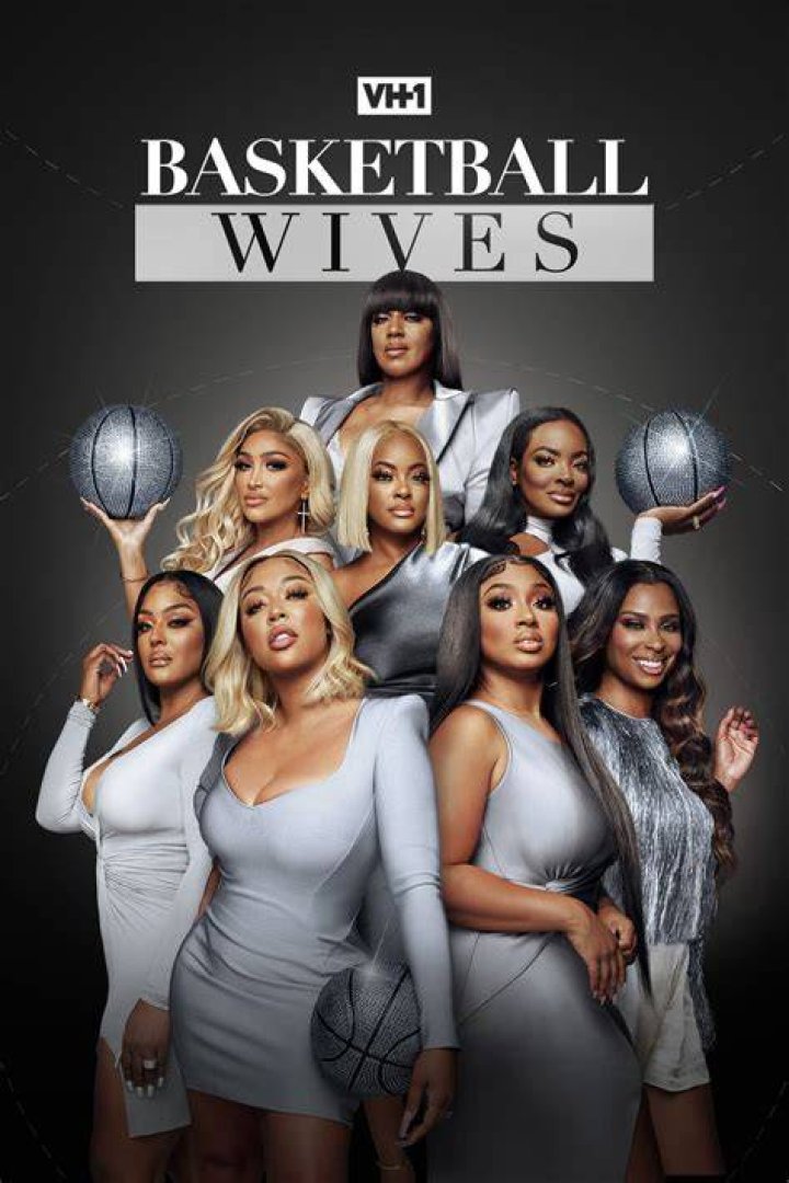 Stylish look: The Basketball Wives star debuted her new curly locks on November 12 on Instagram