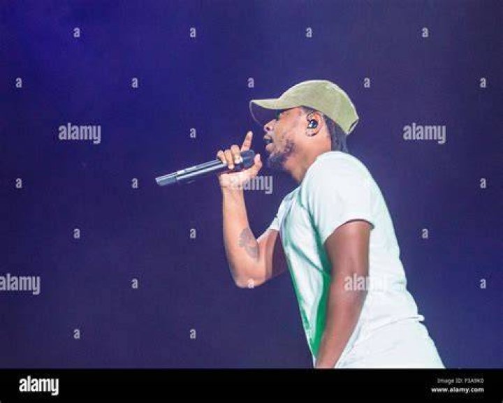 T.I. performs onstage during 2018 V-103 Car & Bike Show on July 14, 2018 in Atlanta, Georgia | Photo: Getty Images