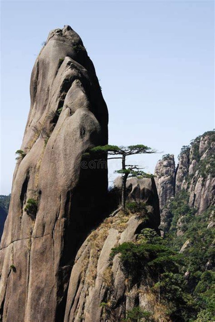 Tall Rocky Mountain Royalty Free Stock Photos Image 5735108
