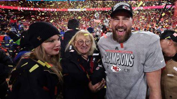 Taylor Swift, Travis Kelce