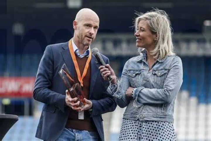 Ten Hag and wife Bianca strutted to the restaurant in casual attire on Monday afternoon
