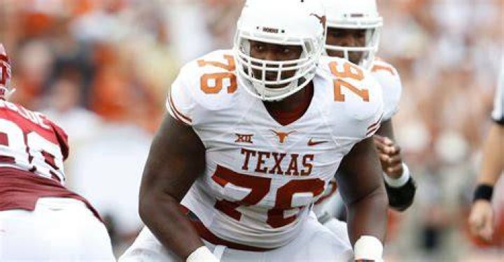 Texas suspends OL Kent Perkins one game after DWI arrest