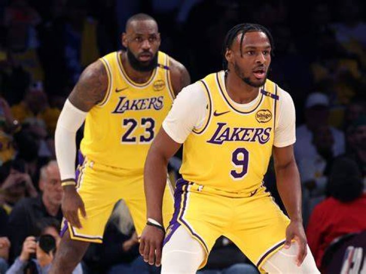 The duo at a Lakers game on December 29, 2019 at STAPLES Center
