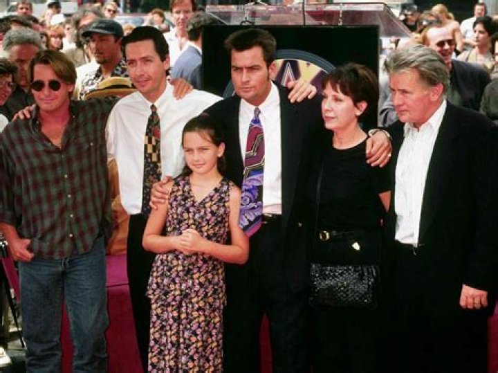 The Sheen family Renee, Emilio, Charlie, Martin and Janet [Left to Right] at an afterparty for the screening of director Robert Greenwald's made-for-TV film "In the Custody of Strangers" | Source: Getty Images