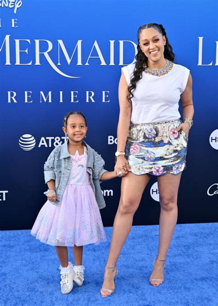 Tia Mowry 🇧🇸🇺🇸 and Her daughter Cairo Black celebrities, Tia and tamera mowry, Celebrity pictures