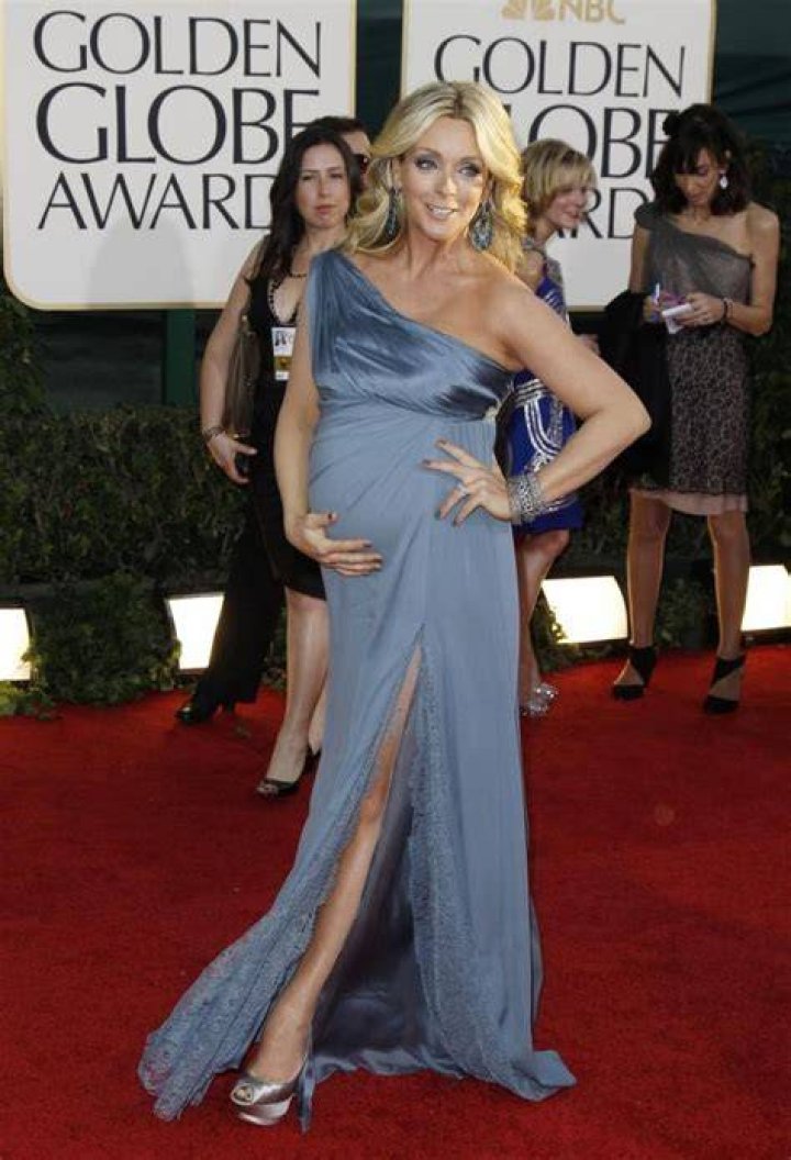 Top 20 pregnant celebrity fashion [PHOTOS] Celebrity maternity style, Pregnant celebrities