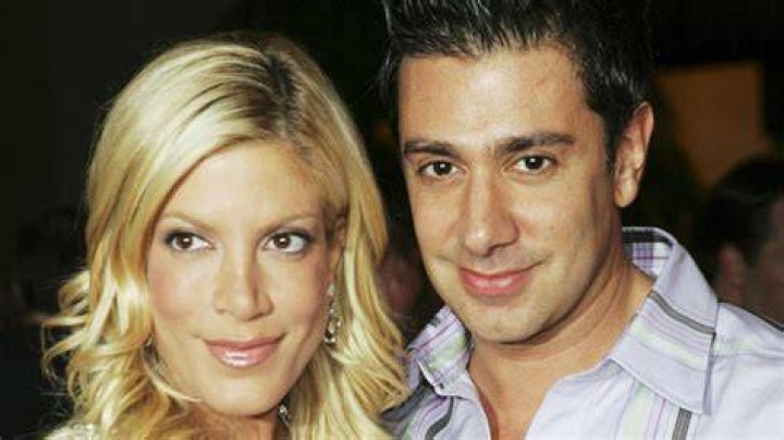 Tori Spelling and Charlie Shahnaian in Los Angeles, California in 2005 | Source: Getty Images