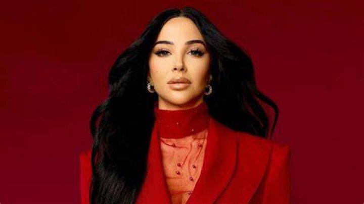Tulisa New Red Sofa Video Leaked On Twitter And Reddit